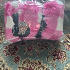 Minky Couture Hot Pink Buffalo Plaid Travel Blanket
